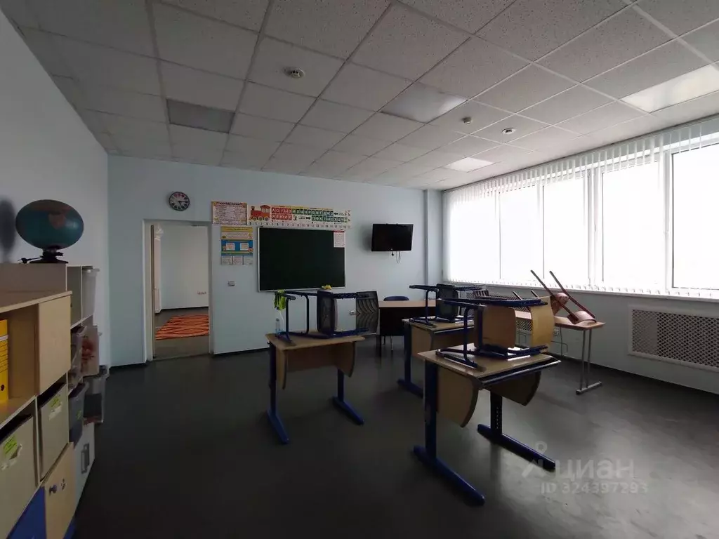 Офис в Самарская область, Сызрань ул. Кирова, 46 (248 м) - Фото 1