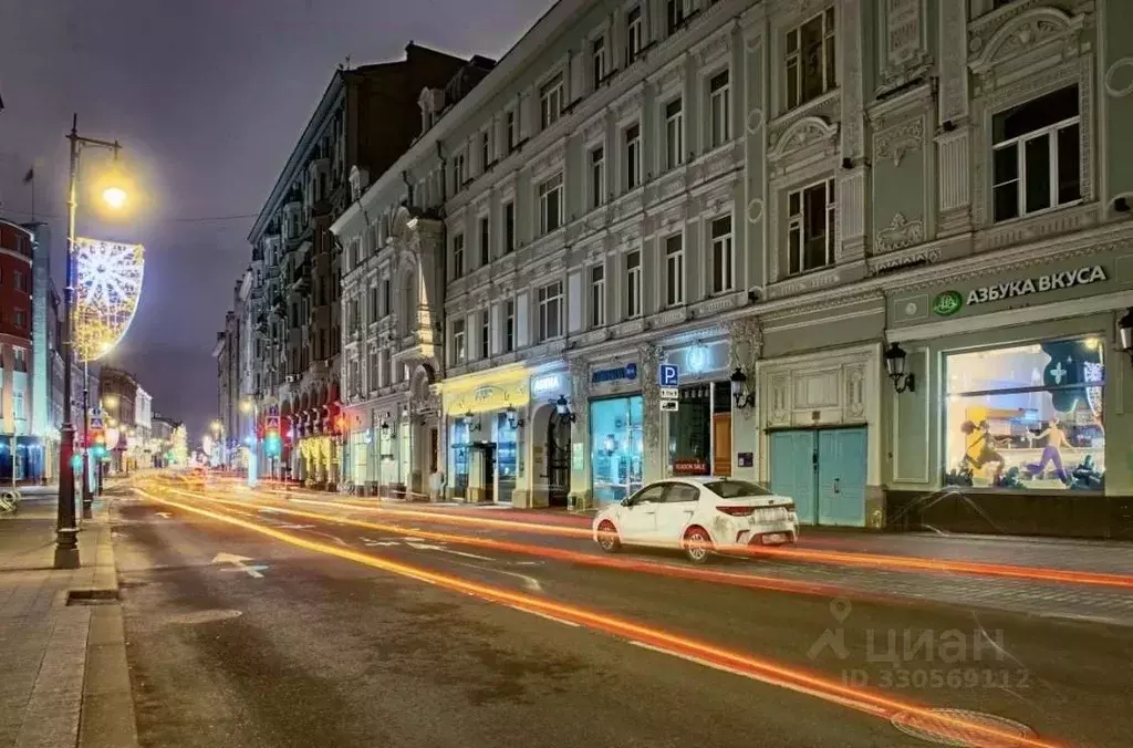 Помещение свободного назначения в Москва ул. Петровка, 19С3 (200 м) - Фото 1
