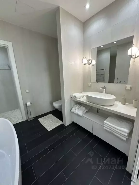 3-к кв. Краснодарский край, Сочи Центральный мкр, ул. Орджоникидзе, 17 ... - Фото 2