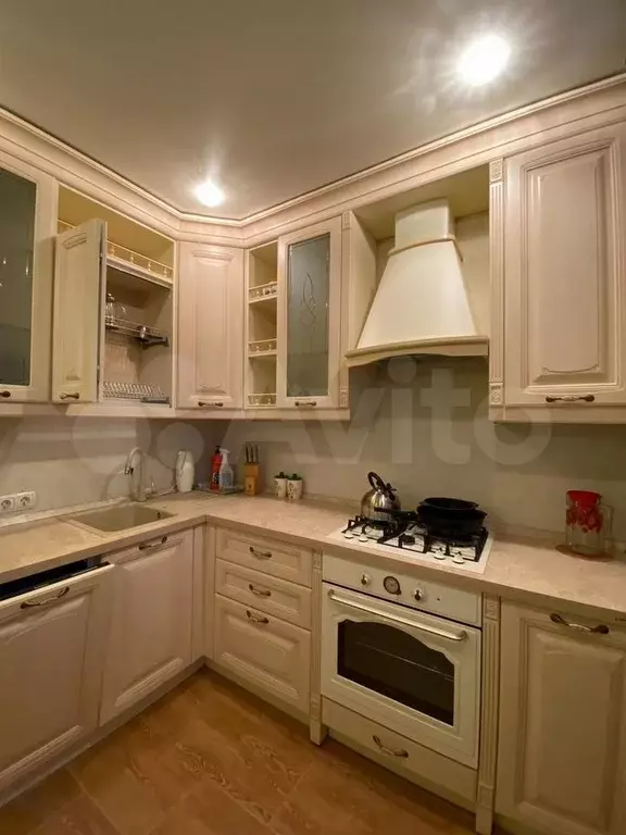 2-к. квартира, 60 м, 9/10 эт. - Фото 1