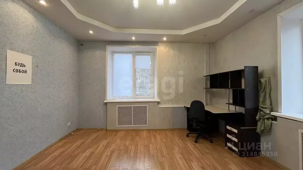 2-к кв. Вологодская область, Череповец Комсомольская ул., 24 (60.8 м) - Фото 1