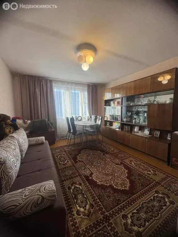 3-комнатная квартира: Сыктывкар, проспект Бумажников, 32 (67.2 м) - Фото 2