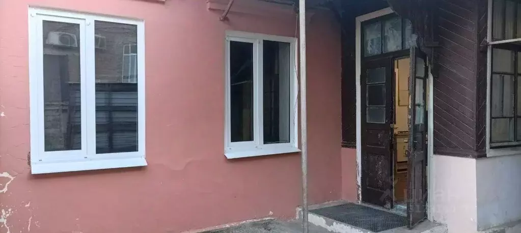 4-к кв. Краснодарский край, Крымск ул. Демьяна Бедного, 6 (67.7 м) - Фото 0