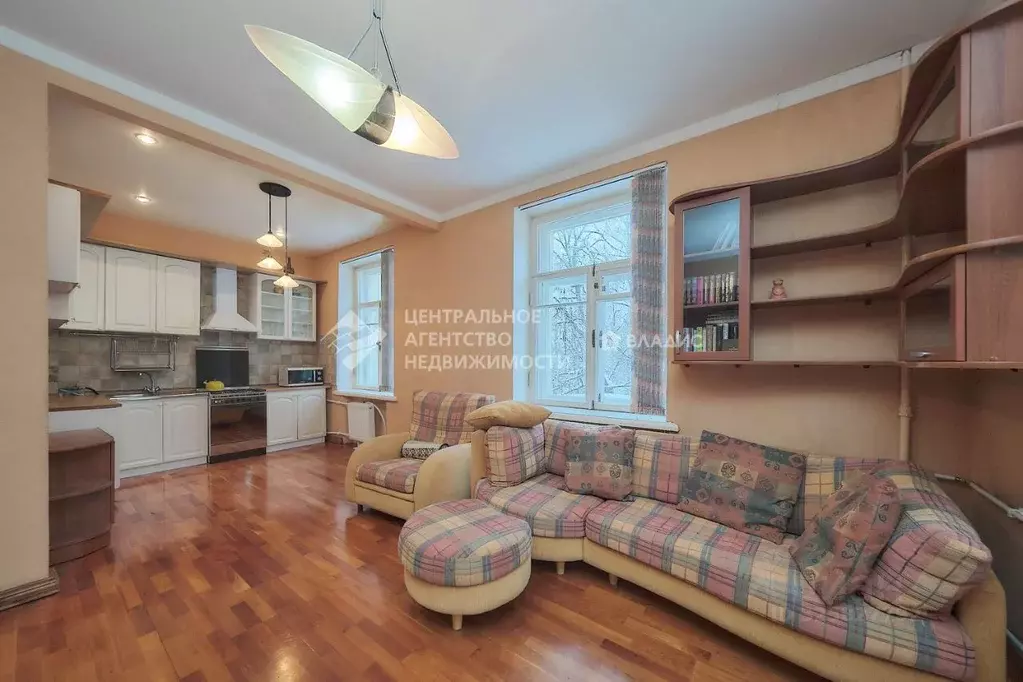 3-к кв. Рязанская область, Рязань ул. Белякова, 9 (71.6 м) - Фото 1