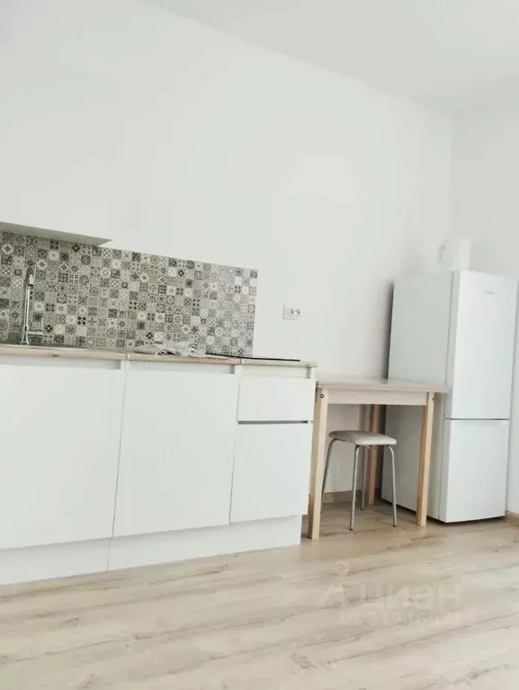Студия Свердловская область, Екатеринбург ул. Лыжников, 3 (22.0 м) - Фото 1