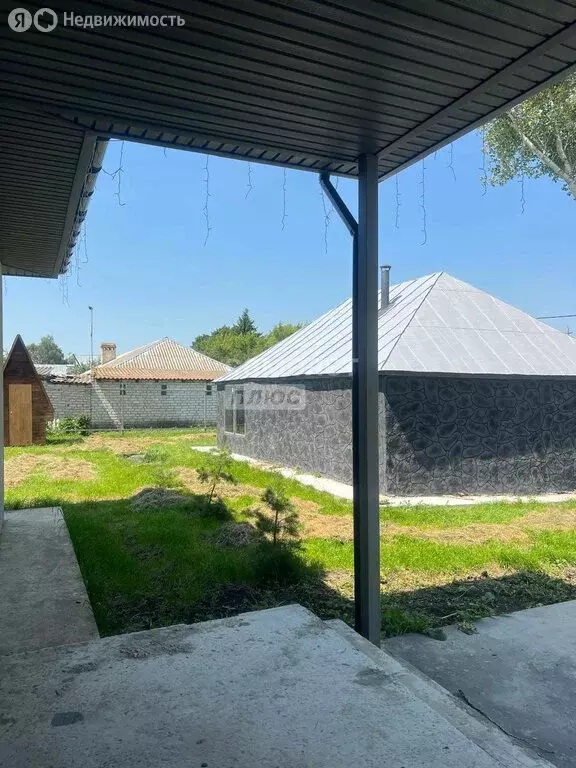 Дом в Бурдино, улица Село (120 м) - Фото 1