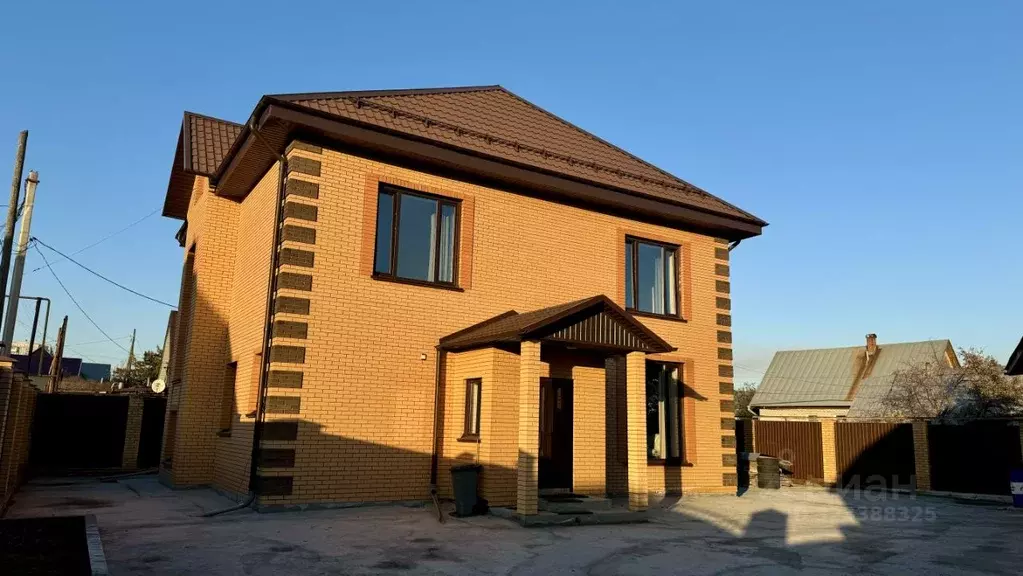 Дом в Алтайский край, Барнаул ул. 42-й Краснознаменной Бригады, 98А ... - Фото 1