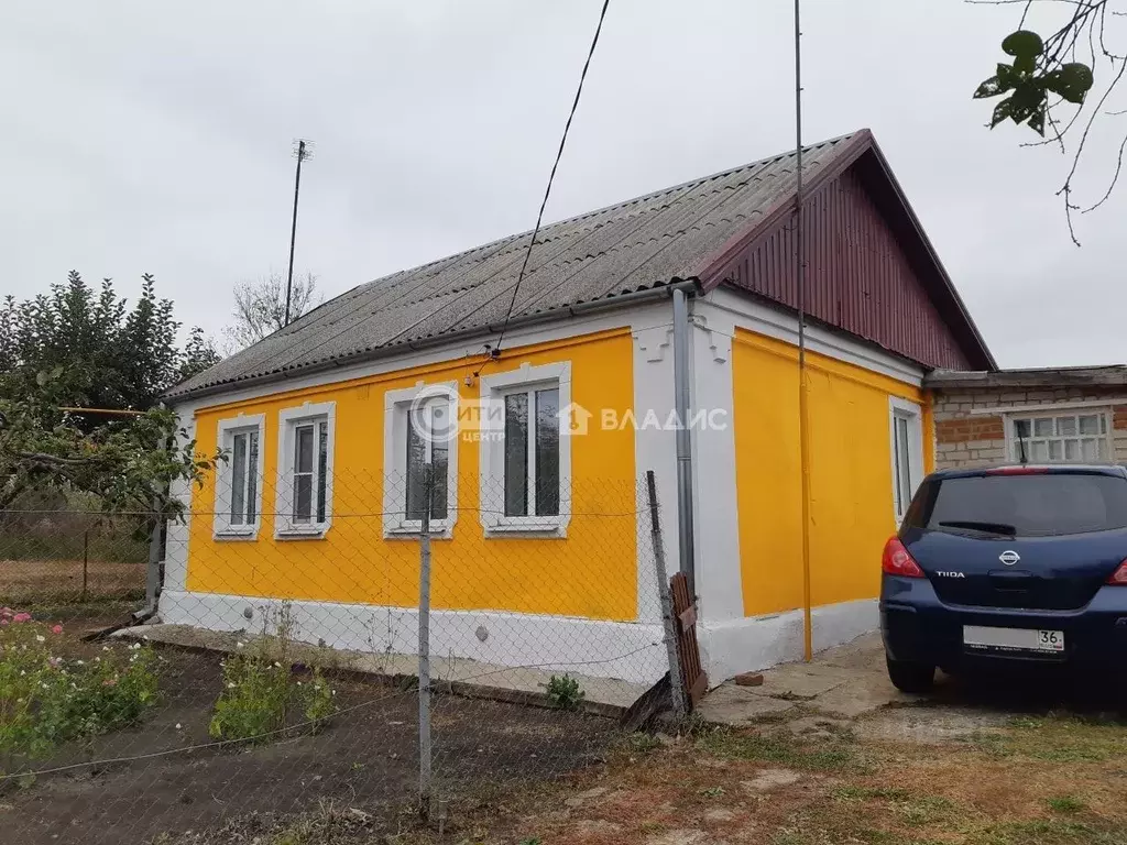 Дом в Воронежская область, Новоусманский район, с. Рогачевка ул. ... - Фото 0