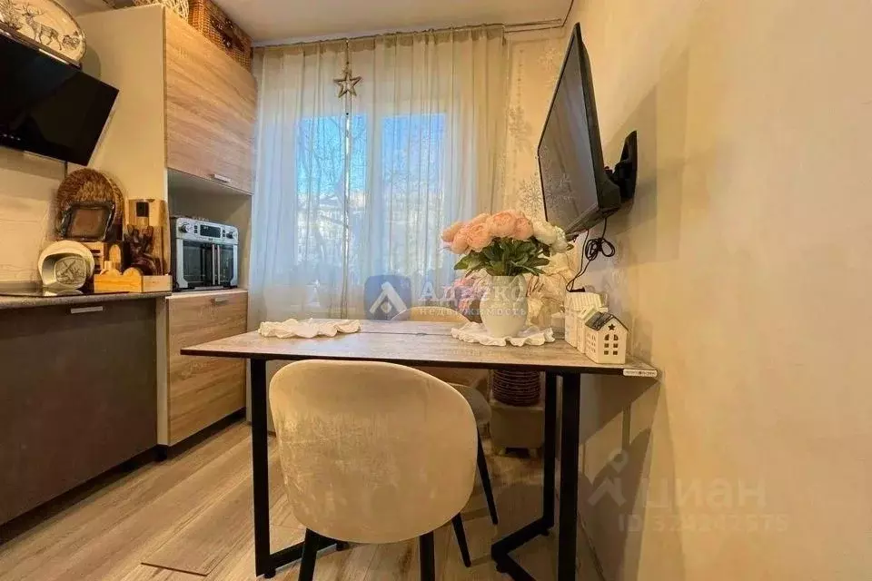 2-к кв. Тюменская область, Тюмень Юганский проезд, 11 (47.3 м) - Фото 1