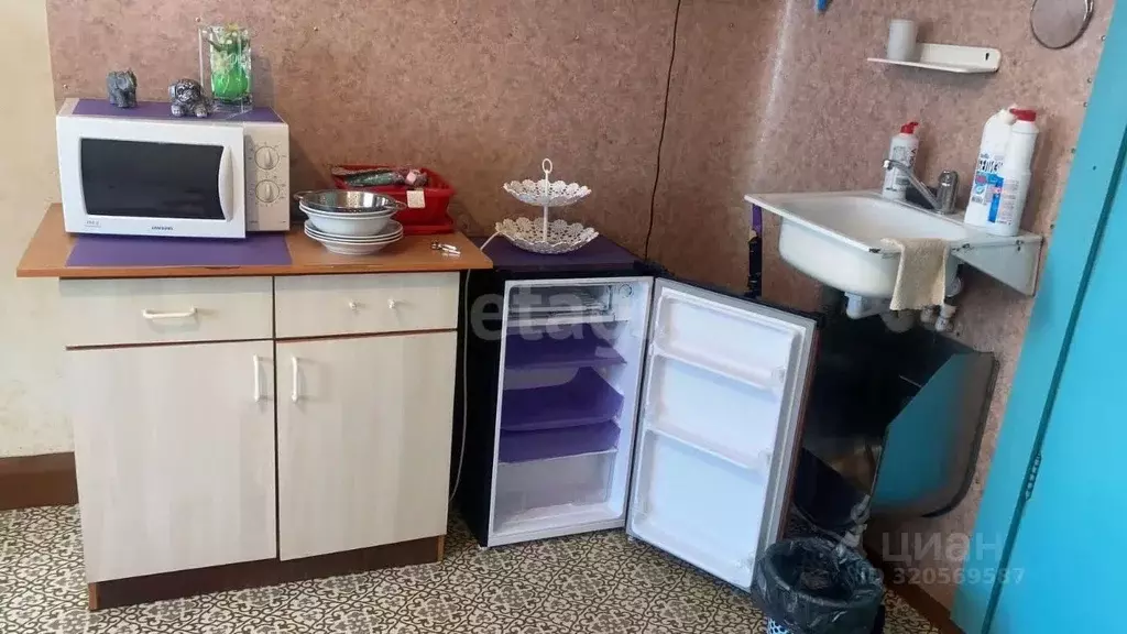 Комната Саха (Якутия), Якутск просп. Ленина, 6 (13.3 м) - Фото 1