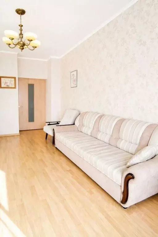 3-к кв. Татарстан, Казань ул. Гаяза Исхаки, 8 (71.0 м) - Фото 2