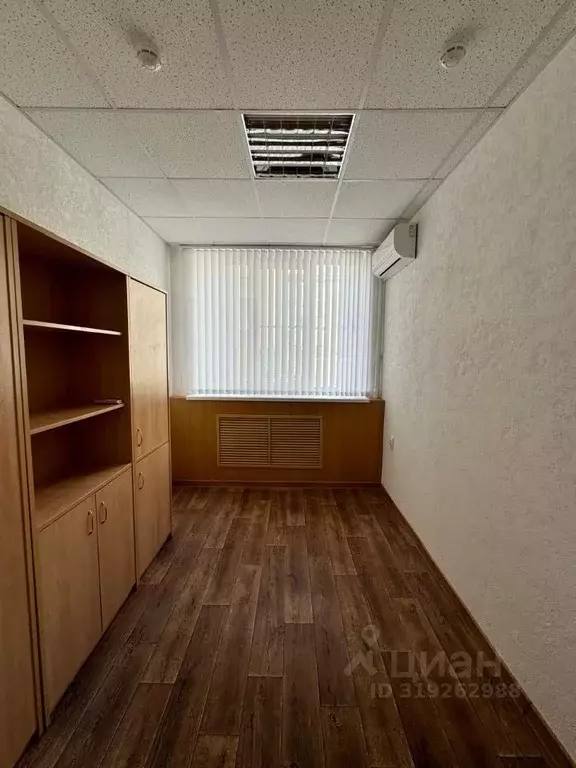 Офис в Волгоградская область, Волгоград ул. Канунникова, 6 (8 м) - Фото 1