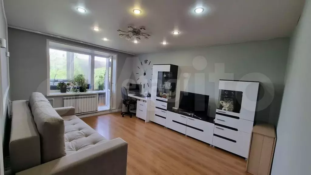2-к. квартира, 52 м, 5/5 эт. - Фото 0