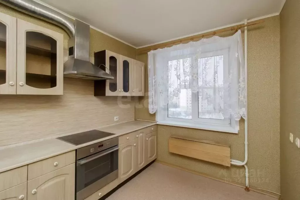 3-к кв. Тюменская область, Тюмень проезд Стахановцев, 6 (66.5 м) - Фото 1