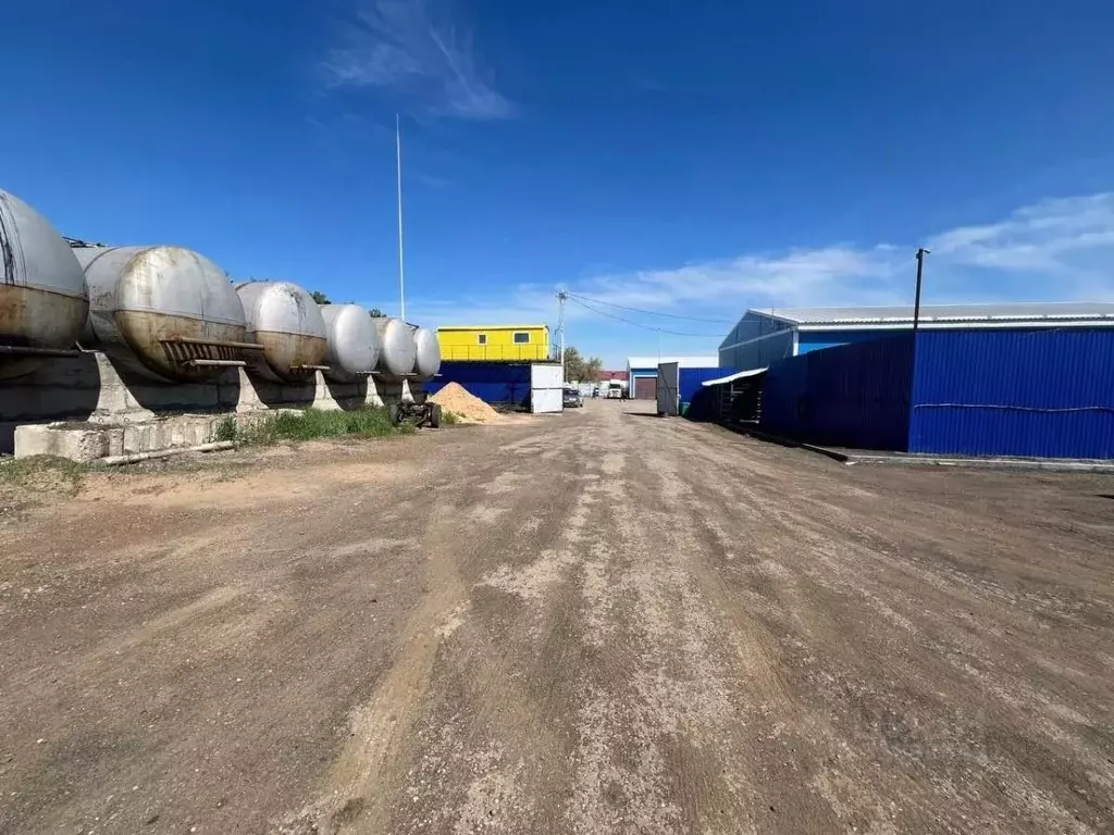 Склад в Самарская область, Кинельский район, Чубовка с/пос, ... - Фото 1