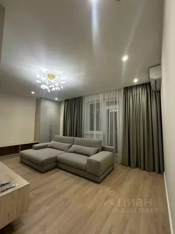 3-к кв. Краснодарский край, Сочи ул. Искры, 66/9 (71.4 м) - Фото 1