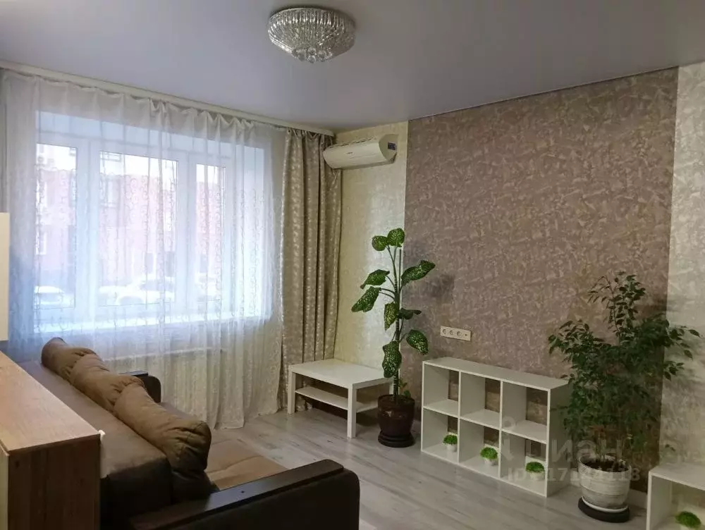 1-к кв. Омская область, Омск ул. Красный Путь, 103к4 (40.0 м) - Фото 0