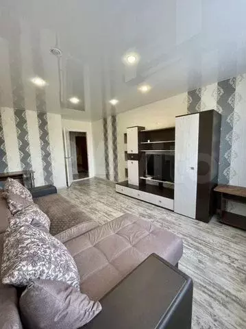 1-к. квартира, 40 м, 4/5 эт. - Фото 0