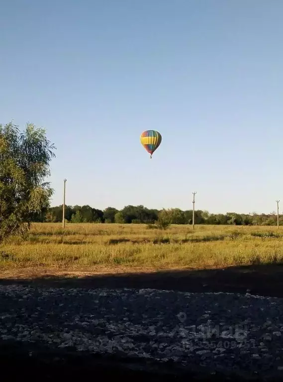 Участок в Волгоградская область, Среднеахтубинский район, Кировское ... - Фото 1