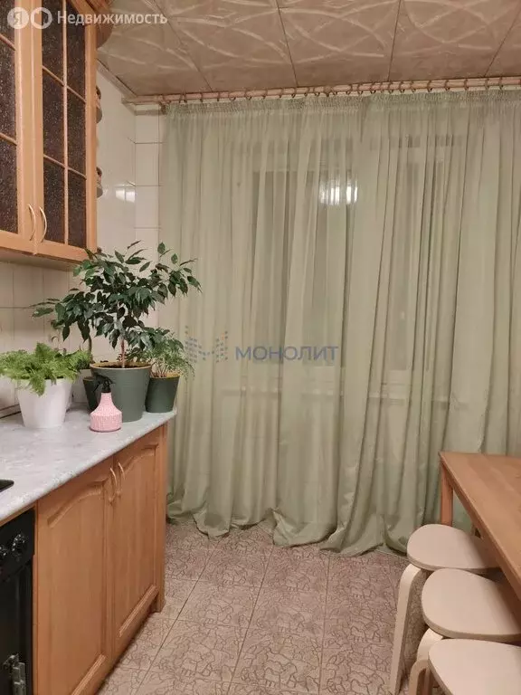 3-комнатная квартира: Нижний Новгород, улица 40 лет Победы, 6 (63.9 м) - Фото 1