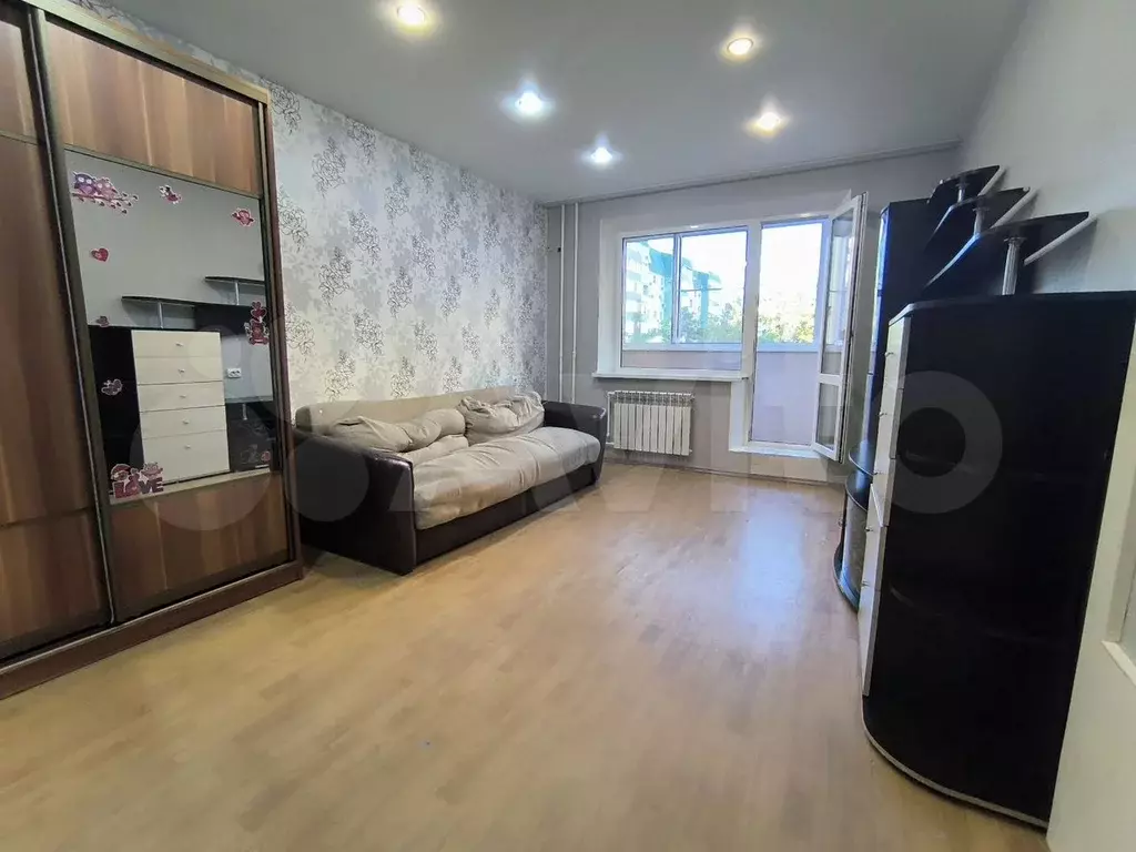 3-к. квартира, 60 м, 3/9 эт. - Фото 0