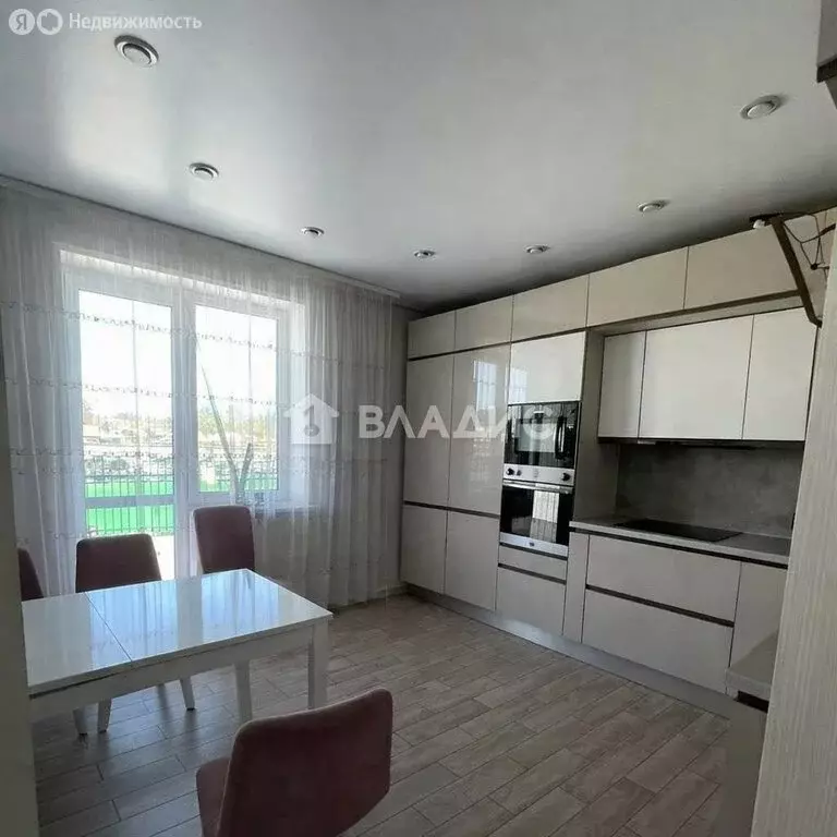 Дом в село Тамбовка, Техническая улица, 31 (243.8 м) - Фото 1