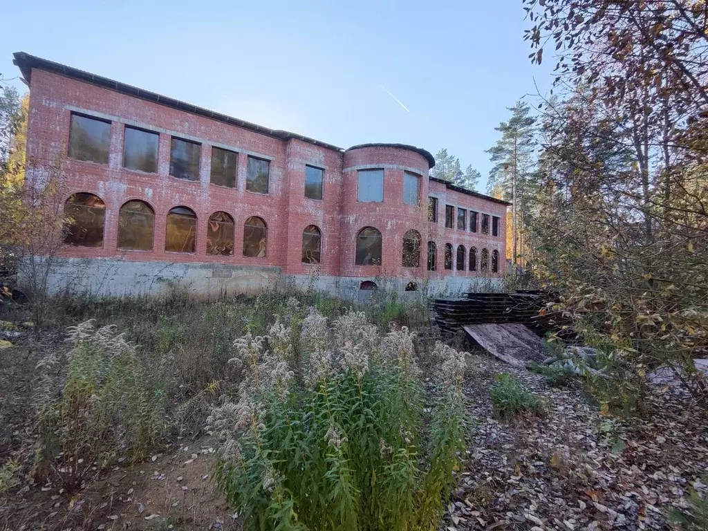 Коттедж в Ленинградская область, Всеволожск просп. Некрасова, 1 (3500 ... - Фото 1