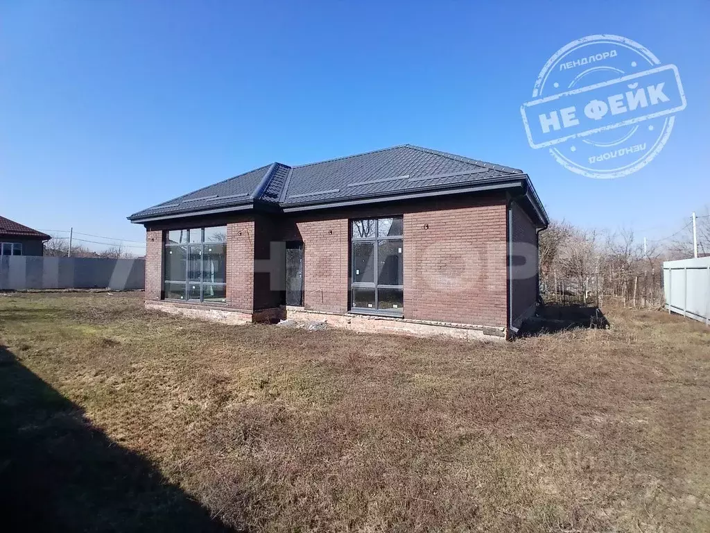 Дом в Ростовская область, Новочеркасск Войсковая ул. (94 м) - Фото 1