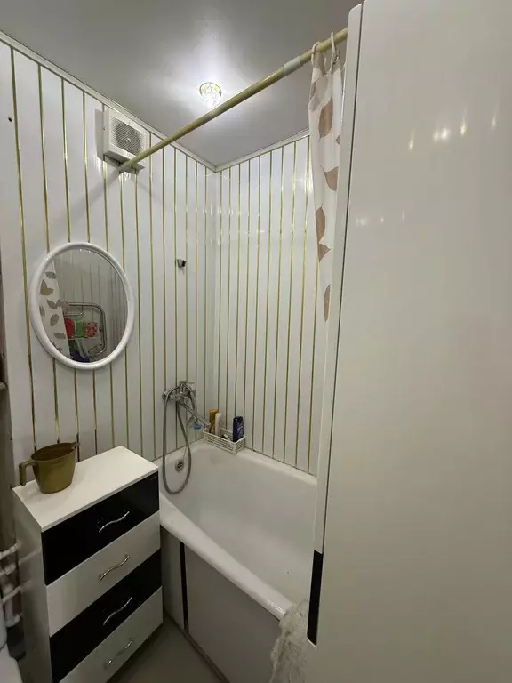 Продаётся 4-к квартира, 62 м - Фото 1