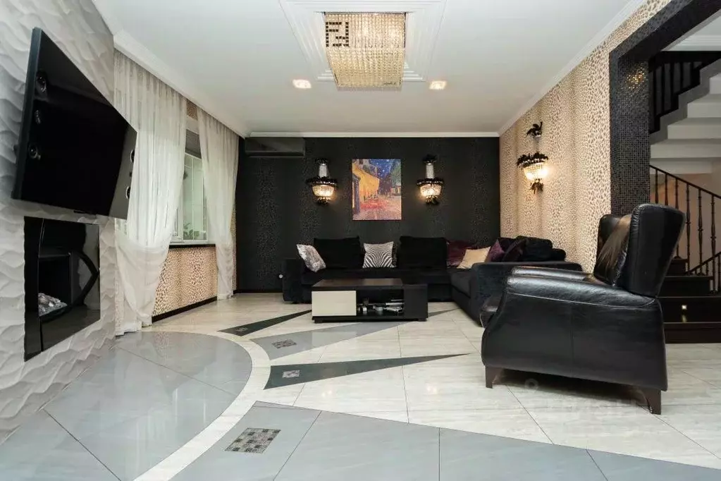 Коттедж в Иркутская область, Иркутск Байкальская ул., 352/4 (302 м) - Фото 1