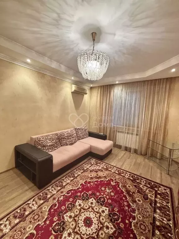 3-к кв. Волгоградская область, Волгоград ул. Елисеева, 15А (68.5 м) - Фото 2