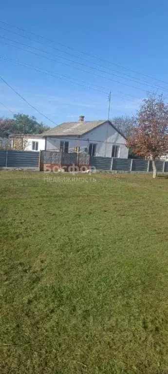 Дом в Крым, Кировский район, Токаревское с/пос, с. Шубино ул. ... - Фото 2