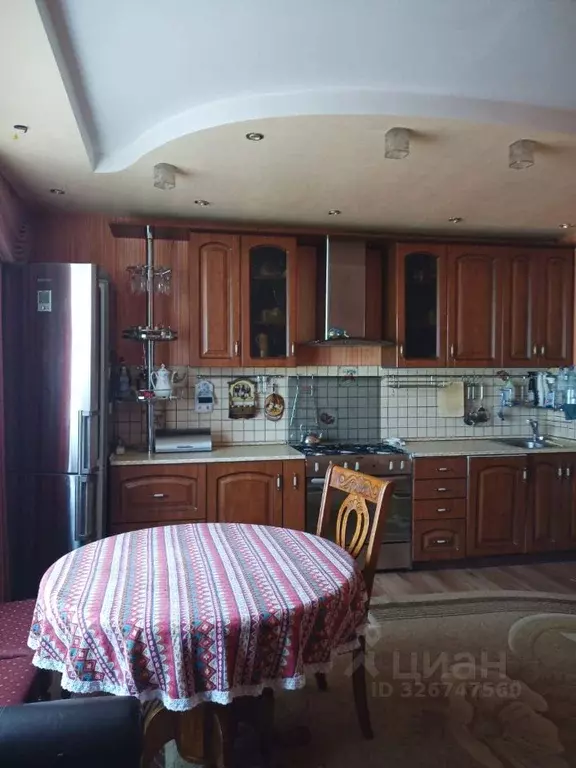 2-к кв. Коми, Усинск Комсомольская ул., 24А (52.0 м) - Фото 0