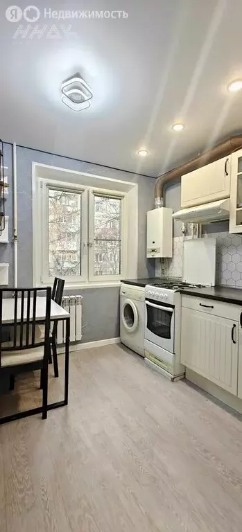 3-комнатная квартира: Нижний Новгород, Красноуральская улица, 13к1 ... - Фото 2