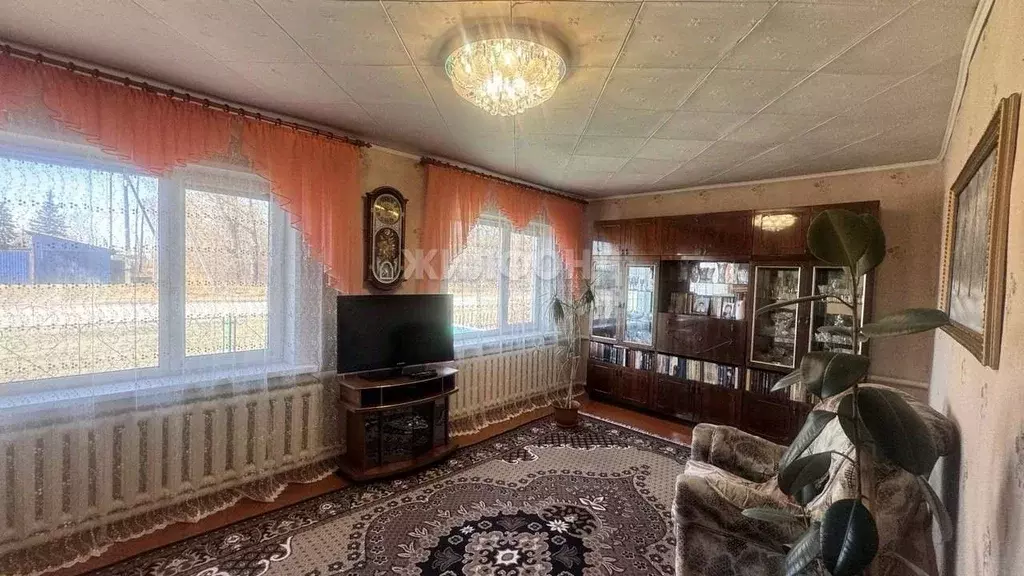 Дом в Хакасия, Алтайский район, с. Белый Яр ул. Кирова (80 м) - Фото 1