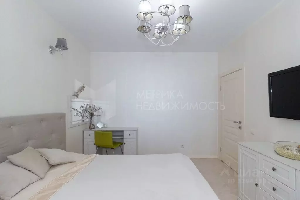 2-к кв. Тюменская область, Тюмень ул. Фармана Салманова, 12 (60.5 м) - Фото 1