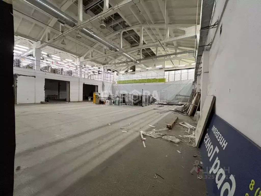 Торговая площадь в Ульяновская область, Ульяновск ул. Урицкого, 100 ... - Фото 2