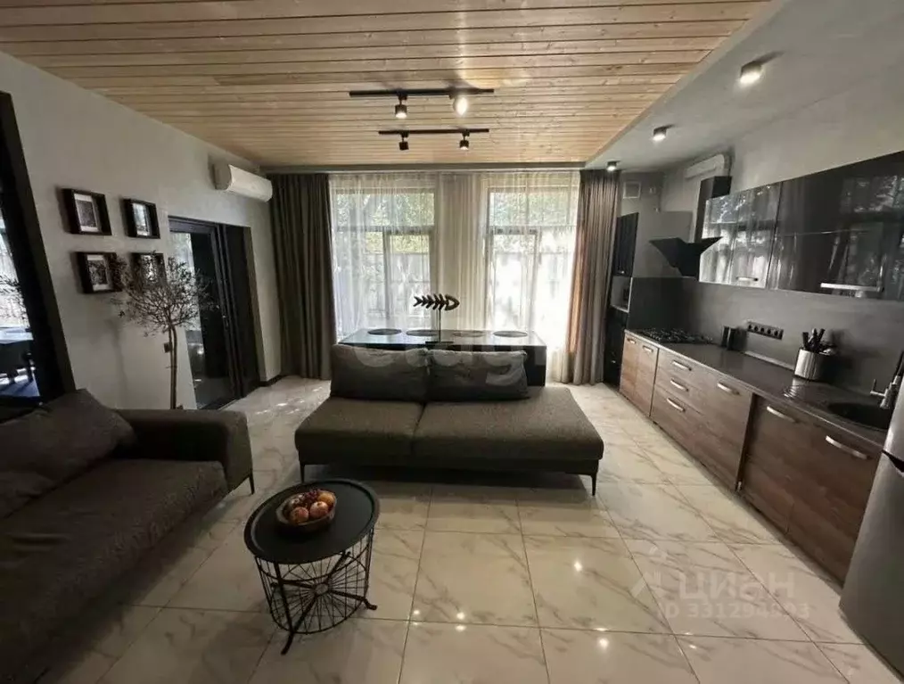 Дом в Крым, Евпатория ул. Симферопольская, 94Г (578 м) - Фото 1