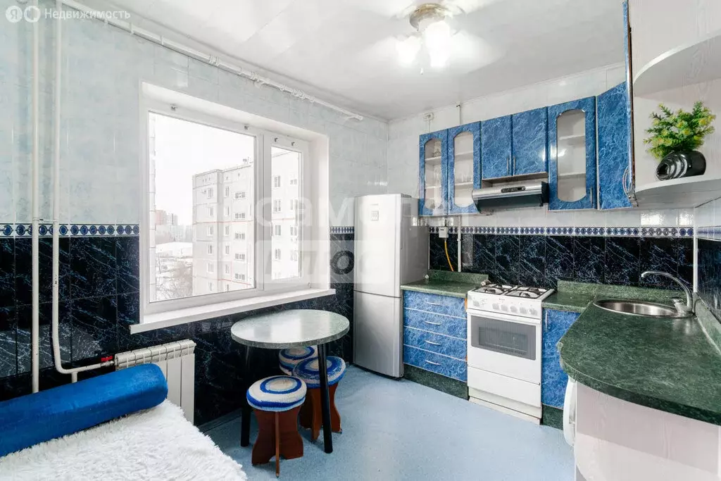 1-комнатная квартира: Омск, улица Дмитриева, 2/4 (38.9 м) - Фото 0