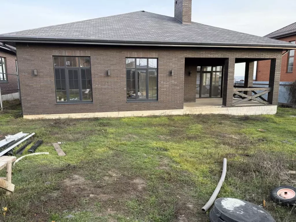 Дом в Ростовская область, Ростов-на-Дону 2-я Гравитационная ул. (180 ... - Фото 1