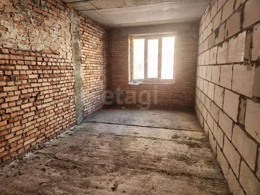 2-к кв. Северная Осетия, Владикавказ ул. Курсантов-Кировцев, 4А (82.6 ... - Фото 2