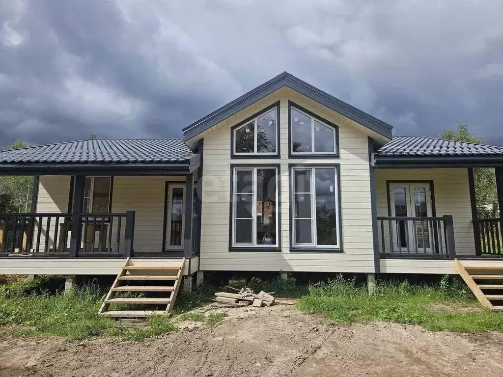 Дом в Калужская область, Калуга Московский кп,  (100 м) - Фото 1