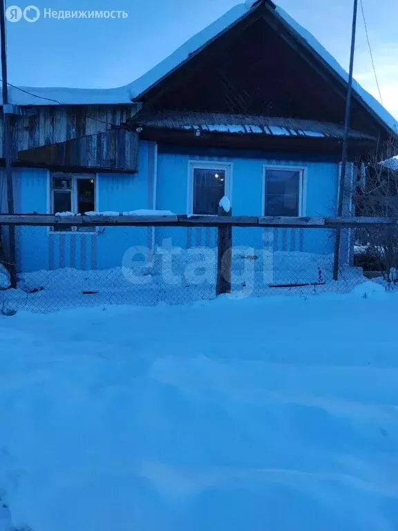 Дом в Челябинская область, Саткинский муниципальный округ, рабочий ... - Фото 1