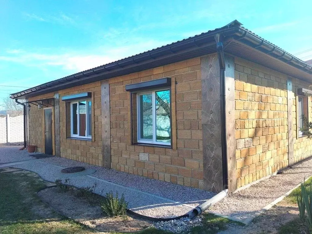 Дом в Севастополь Балаклавский муниципальный округ, с. Штурмовое, ул. ... - Фото 1