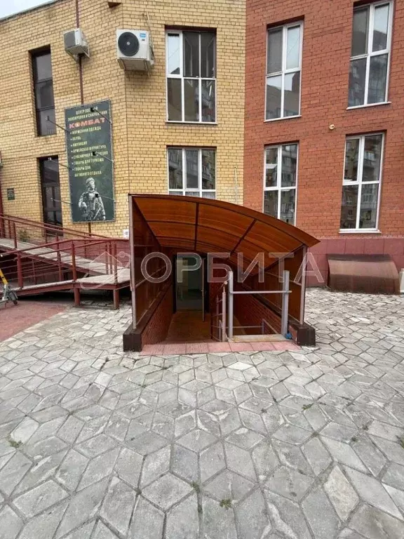 Помещение свободного назначения в Тюменская область, Тюмень ул. Клары ... - Фото 1