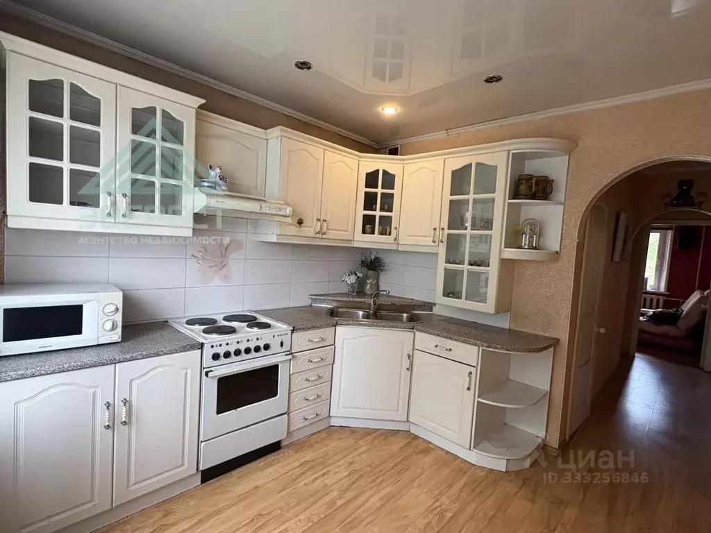 3-к кв. Хакасия, Абакан ул. Бограда, 62 (64.3 м) - Фото 1
