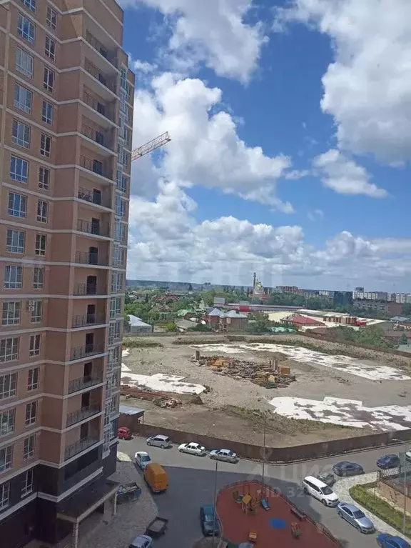 2-к кв. Адыгея, Майкоп ул. Пирогова, 4 (73.8 м) - Фото 1