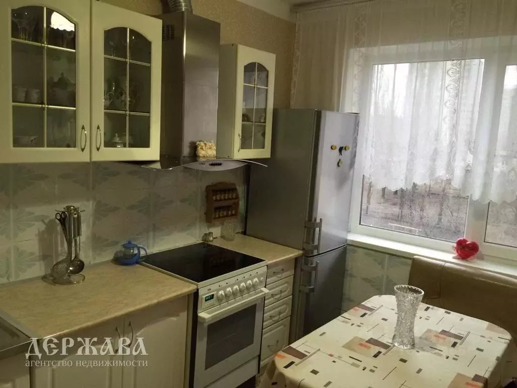 3-к кв. Белгородская область, Старый Оскол Олимпийский мкр, 49 (61.0 ... - Фото 0