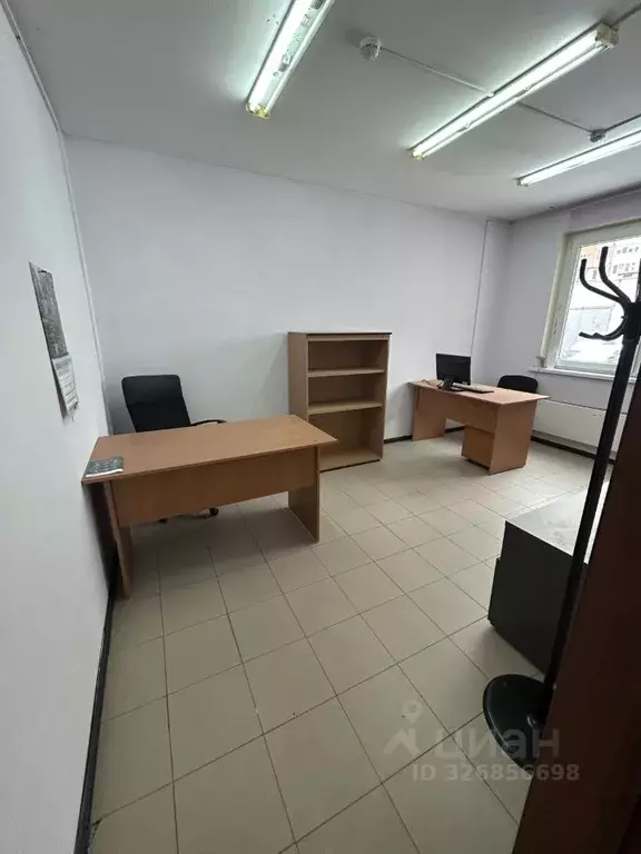 Помещение свободного назначения в Москва ул. Маршала Савицкого, 8к1 ... - Фото 1