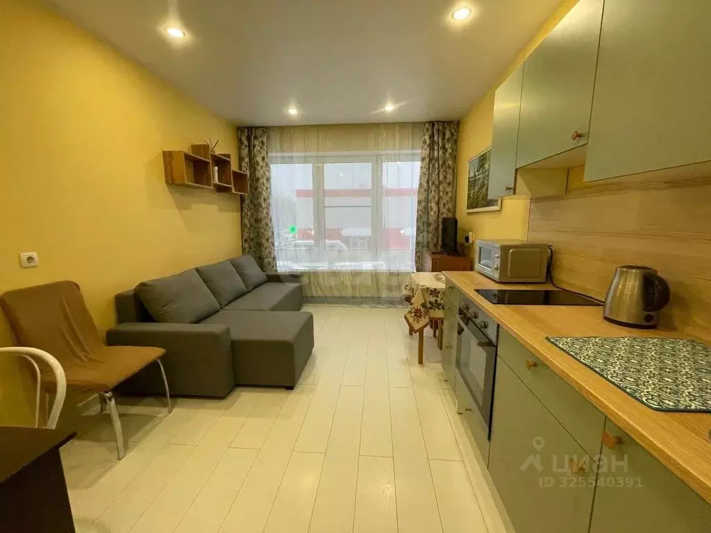 Студия Тюменская область, Тюмень ул. 50 лет Октября, 57В (22.4 м) - Фото 1